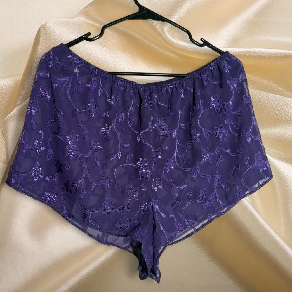 VINTAGE Bisou Bisou sheer purple embroidered lace tank top and shorts PJ set - Picture 6 of 8